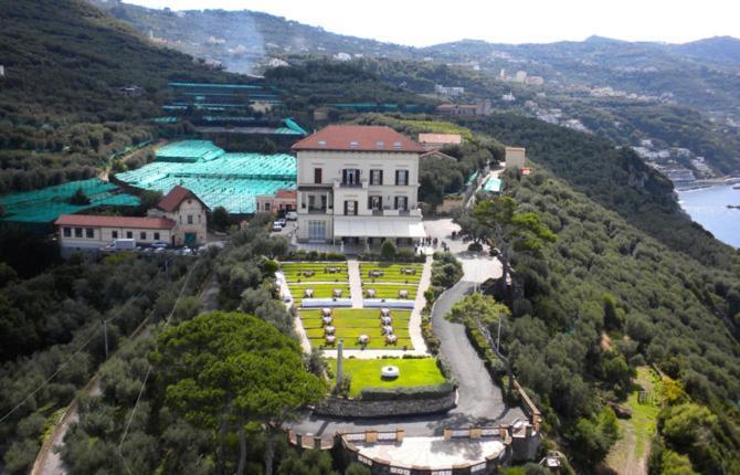 Villa Angelina Масса-Лубренсе Экстерьер фото